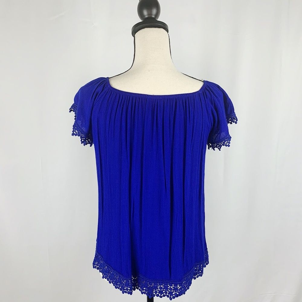Alya Blouse‎ - Picture 3 of 10